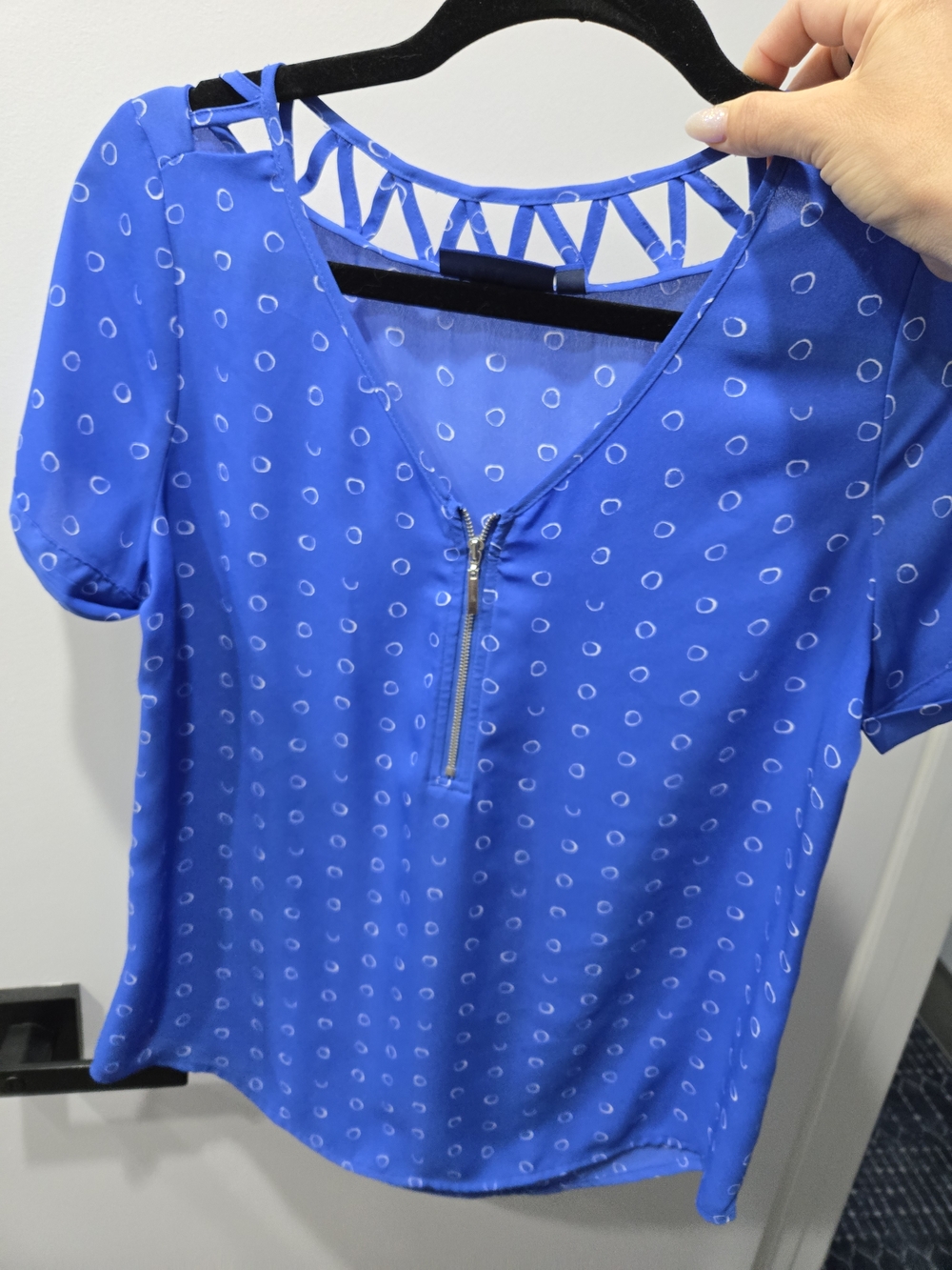 Apt. 9 Royal Blue Short-Sleeve V-Neck Top with Front Zip and Lattice Back